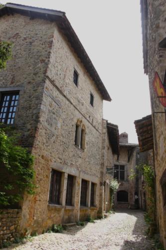 Pérouges - Ain - Avril 2024