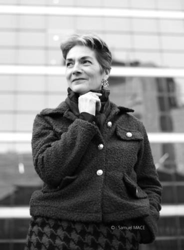 Sophie G à La Défense - Paris - Décembre 2025