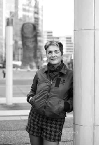 Sophie G à La Défense - Paris - Décembre 2025