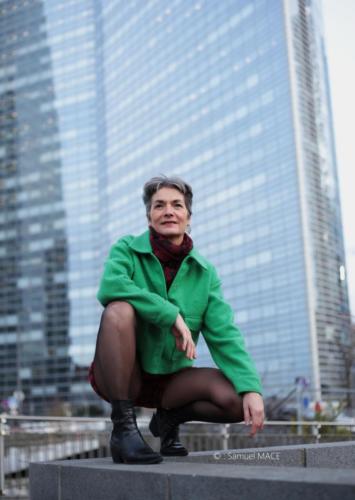 Sophie G à La Défense - Paris - Décembre 2025